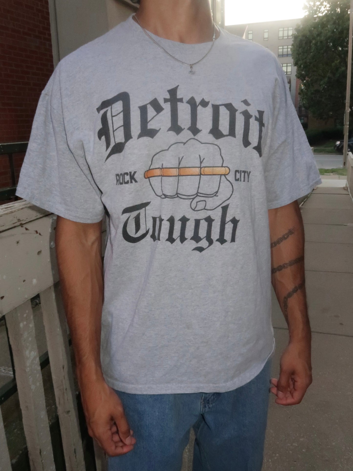 4: detroit tee